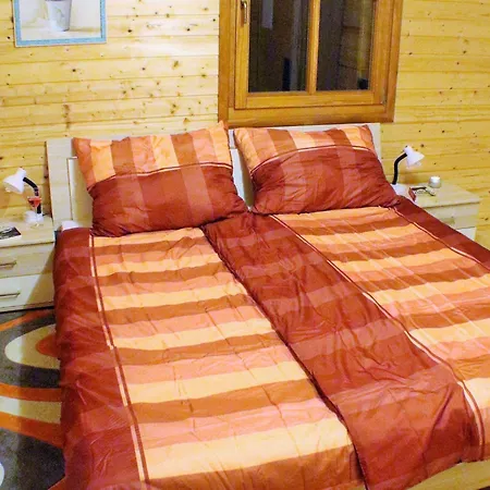 Alpesi faház Wooden In Carinthia Near Bathing Lakes
