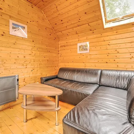 Alpesi faház Wooden In Carinthia Near Bathing Lakes